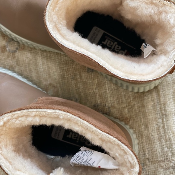 Pajar Side Zip, Wool Fleece Lined Boots in Camel Size 7-7.5 - Picture 7 of 16